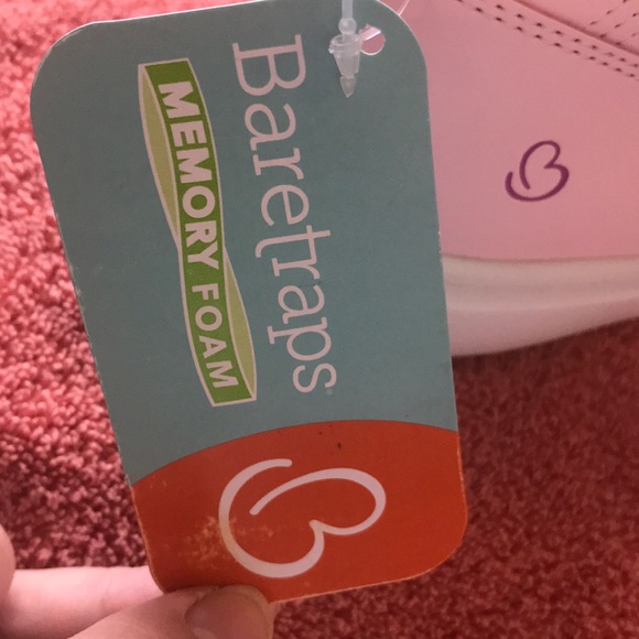 SOLD ! BareTraps Memory Foam boots - Picture 3 of 5